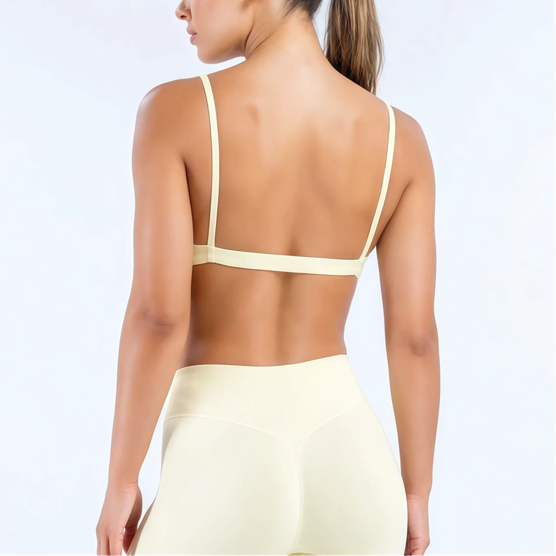 HISTELLO Impact Scoop Neck Bra - огляд і ціна Sports Bra High Impact